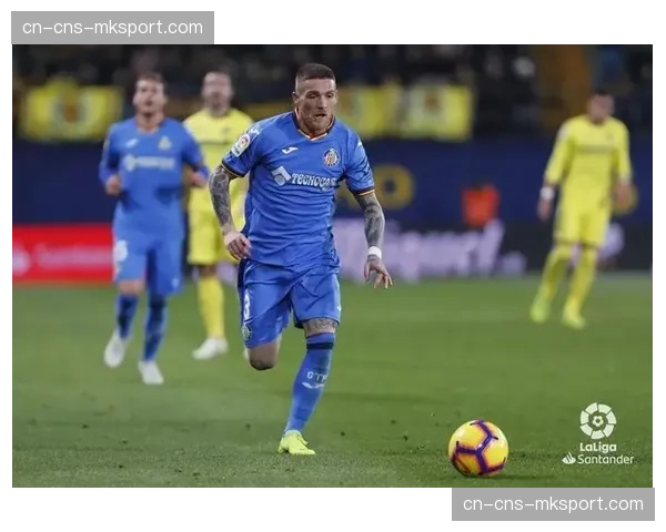 半场统计：图卢兹完成全场首次射门，源自第41分钟的一次成功前场逼抢转换。